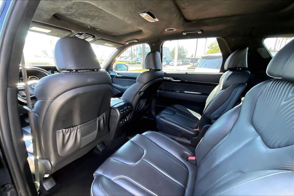 Certified 2023 Hyundai Palisade Calligraphy FWD image 17
