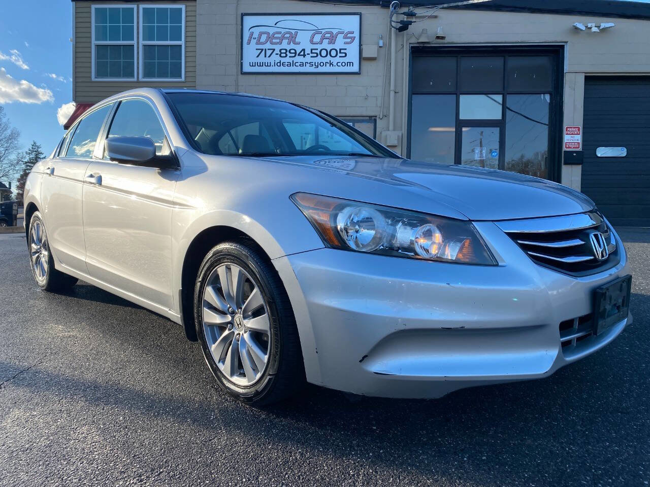 Used 2011 Honda Accord EX-L image 35