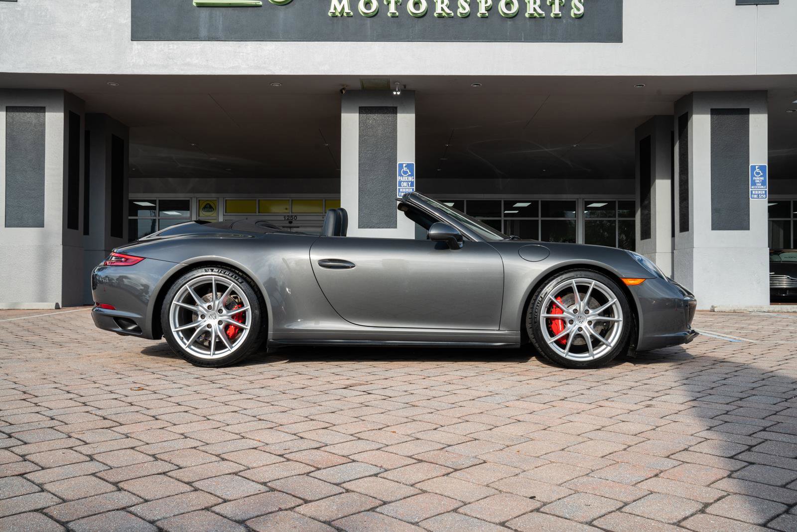 Used 2018 Porsche 911 Carrera 4S AWD/4WD image 13