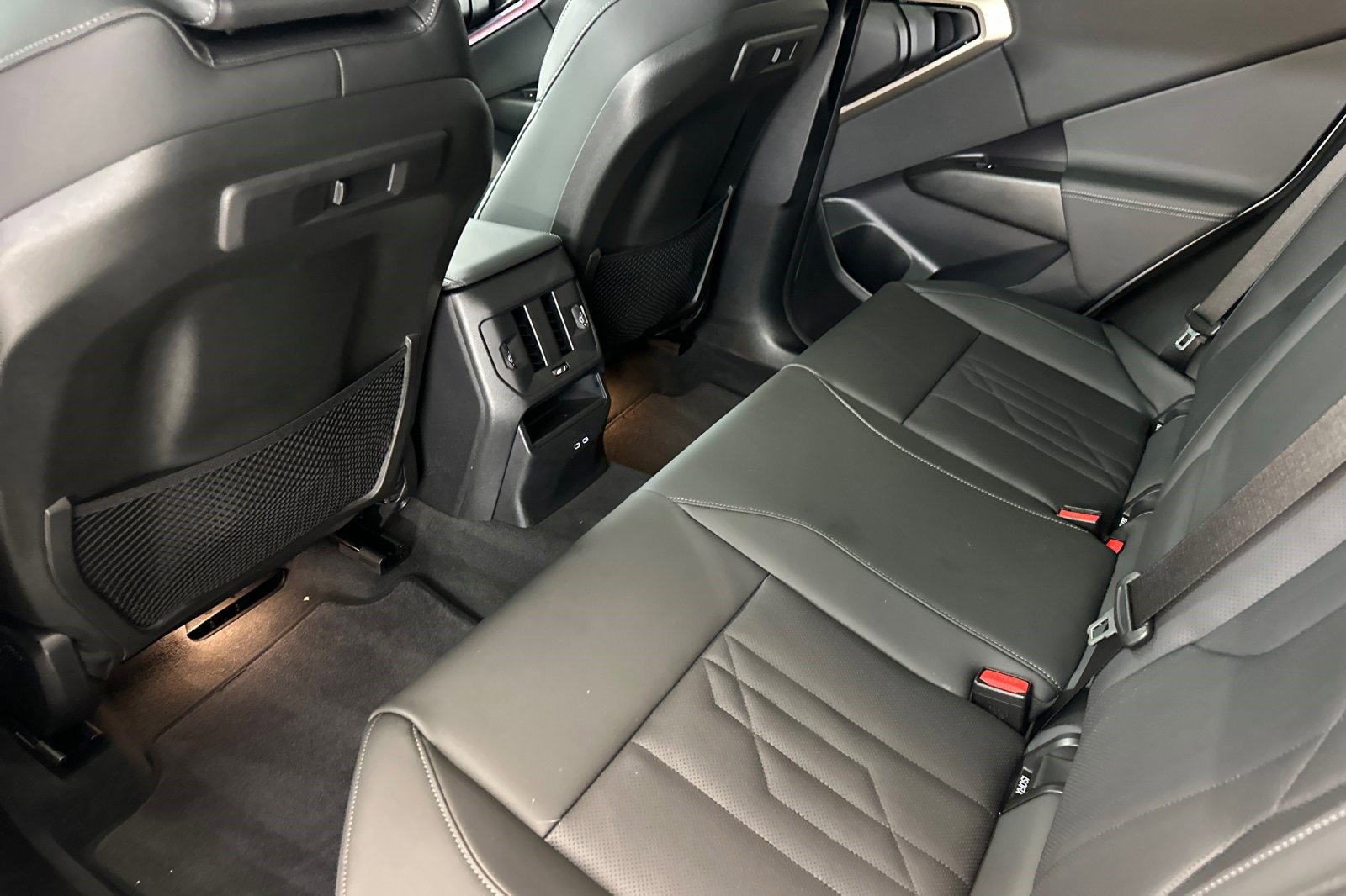 Used 2025 BMW X3 xDrive30 w/ Premium Package AWD/4WD image 26