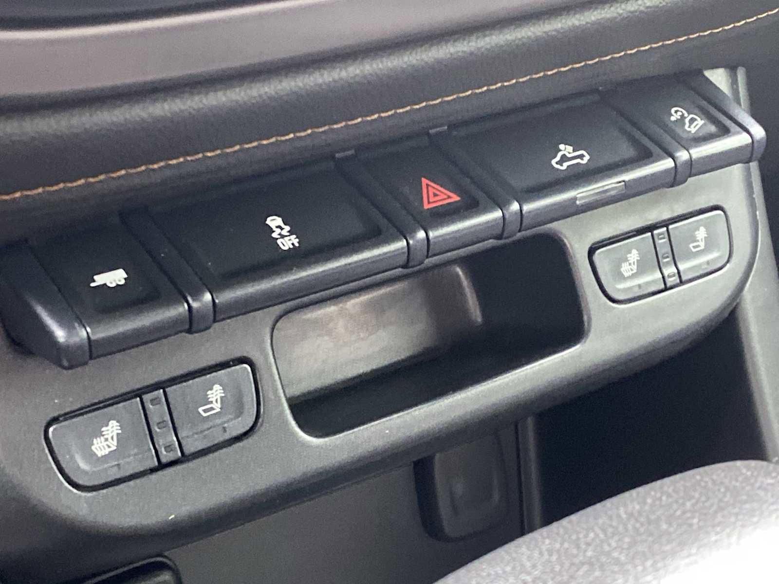 Used 2021 GMC Canyon AT4 image 28