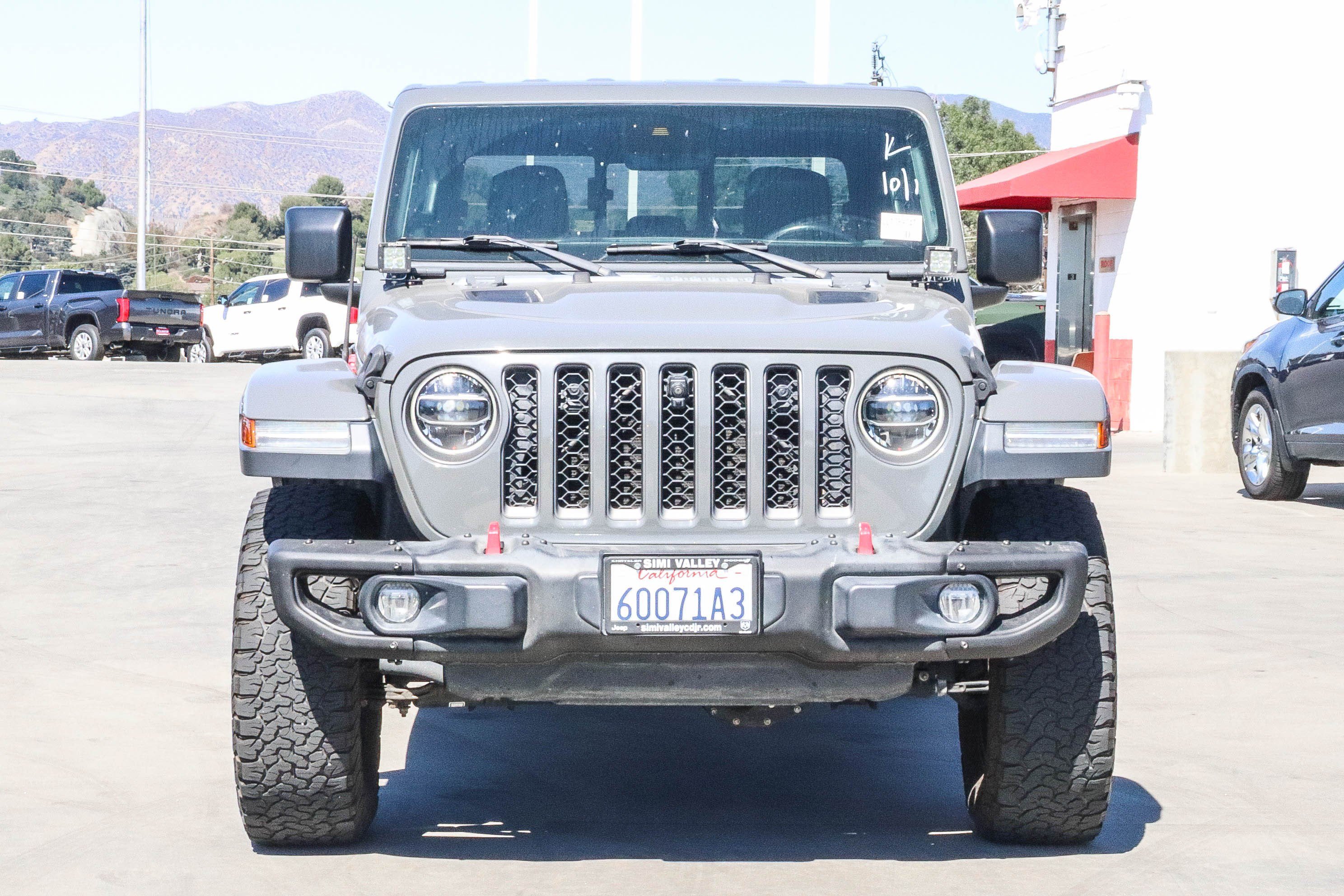 Used 2020 Jeep Gladiator Rubicon AWD/4WD image 2