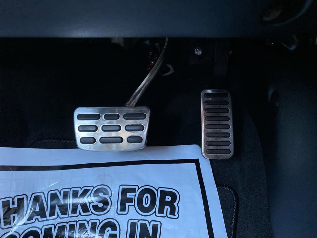 Used 2025 Hyundai Elantra Sport image 23