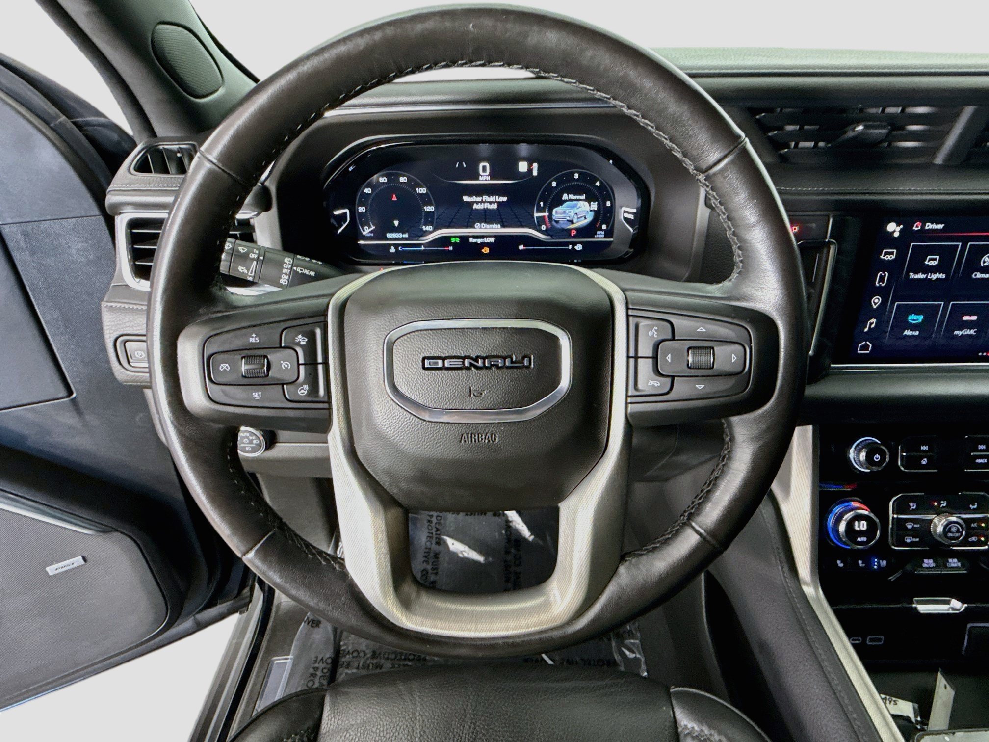 Used 2022 GMC Yukon Denali AWD/4WD image 13