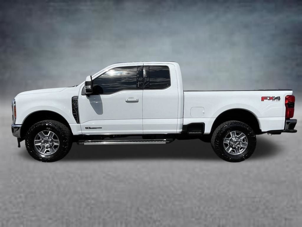 Used 2023 Ford F350 Lariat w/ FX4 Off-Road Package AWD/4WD image 2