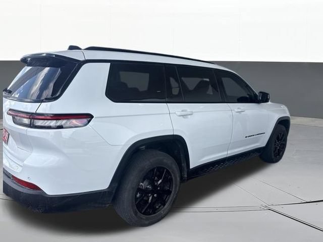 Used 2024 Jeep Grand Cherokee L Altitude AWD/4WD image 10