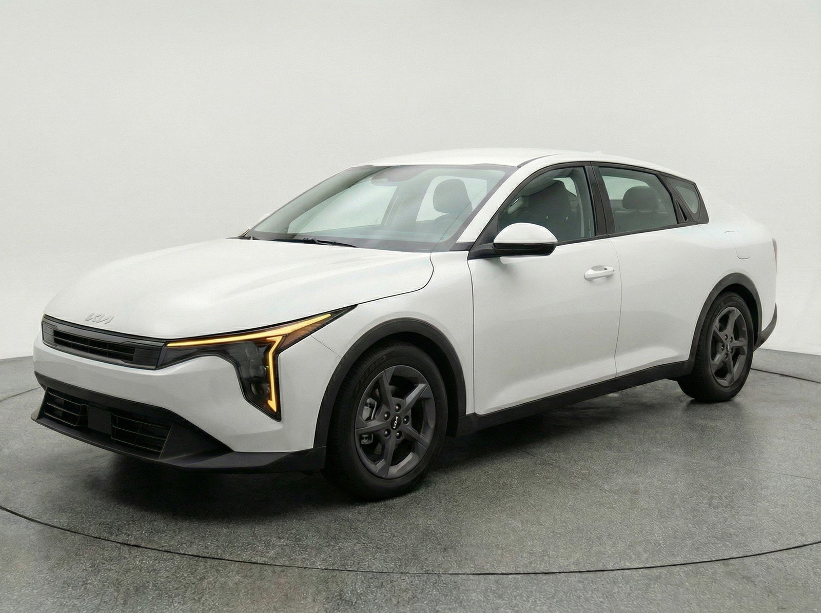 Used 2025 Kia K4 FWD image 3