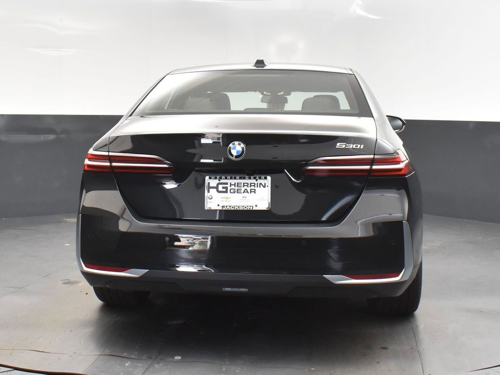 New 2026 BMW 530i w/ Premium Package image 7