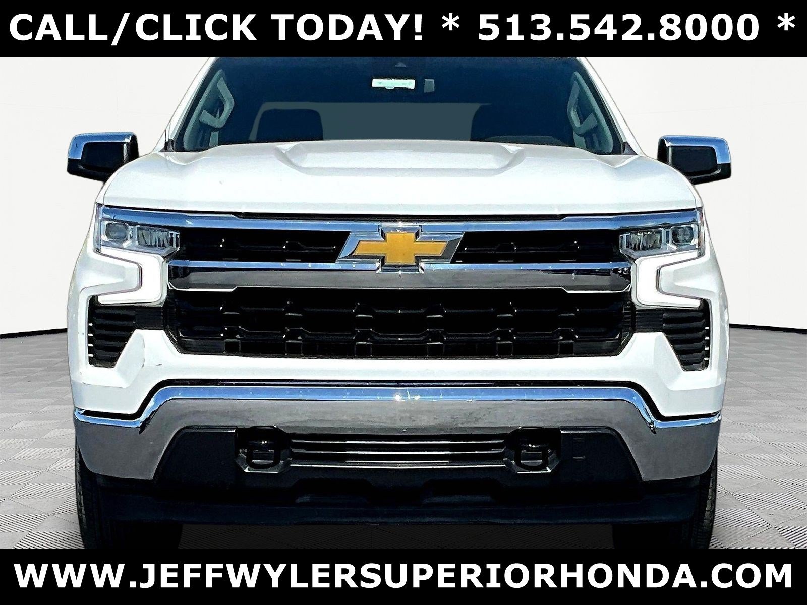 Used 2024 Chevrolet Silverado 1500 LT AWD/4WD image 2