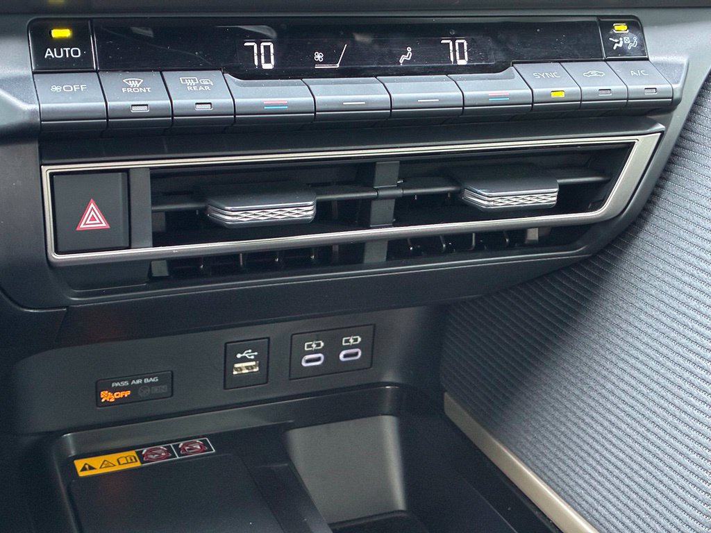 Used 2025 Toyota Camry SE FWD image 23