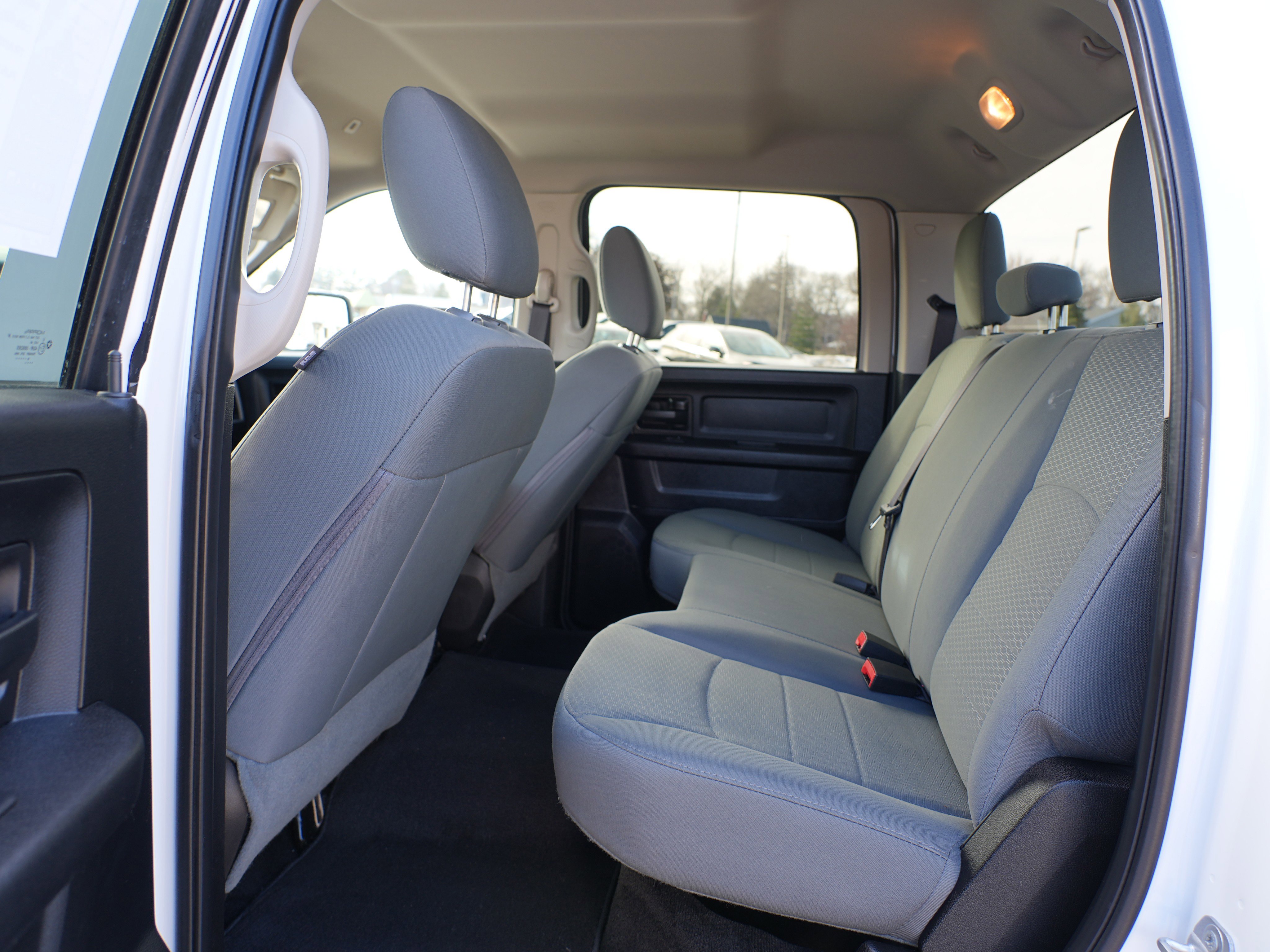Used 2017 RAM 1500 Express image 20