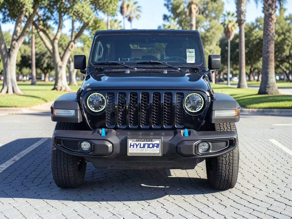 Used 2023 Jeep Wrangler Unlimited image 3