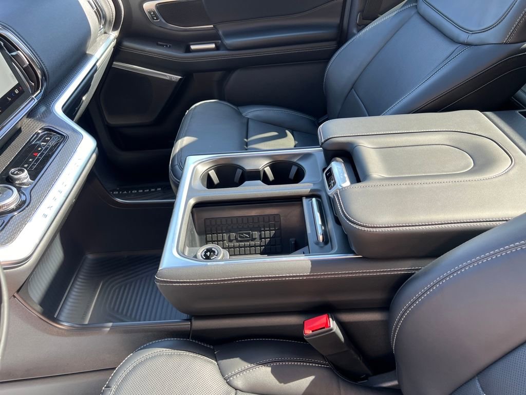 New 2025 Ford Expedition Platinum w/ Stealth Performance Package image 35