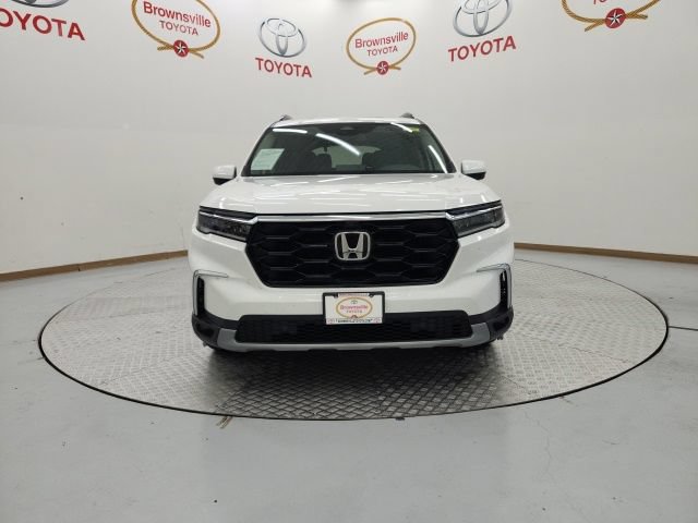 Used 2023 Honda Pilot Elite image 4