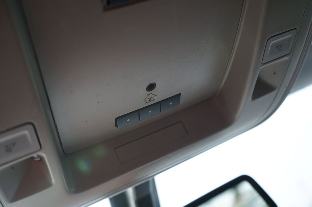 Used 2016 GMC Sierra 2500 SLT w/ Duramax Plus Package image 19