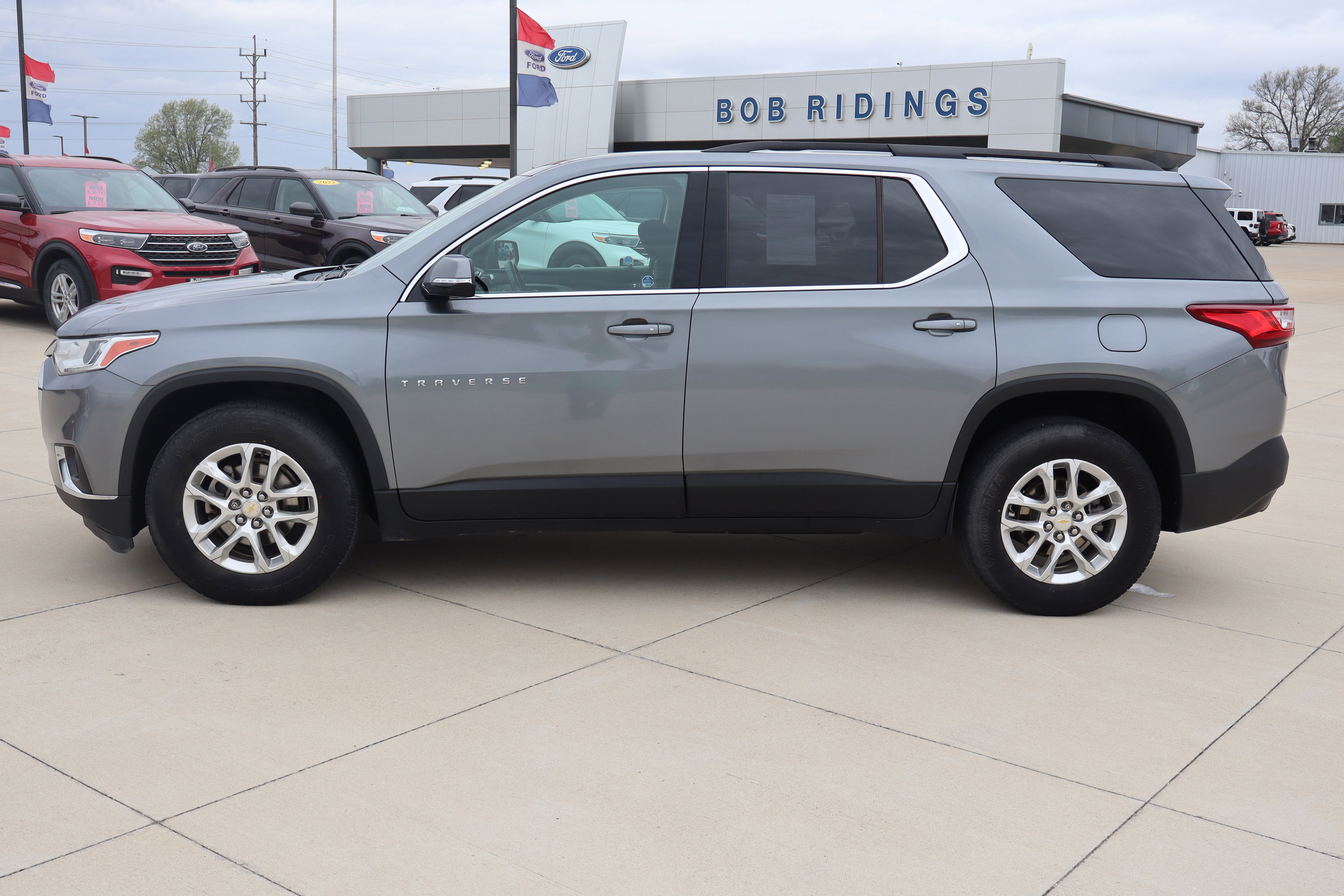 Used 2019 Chevrolet Traverse LT image 8