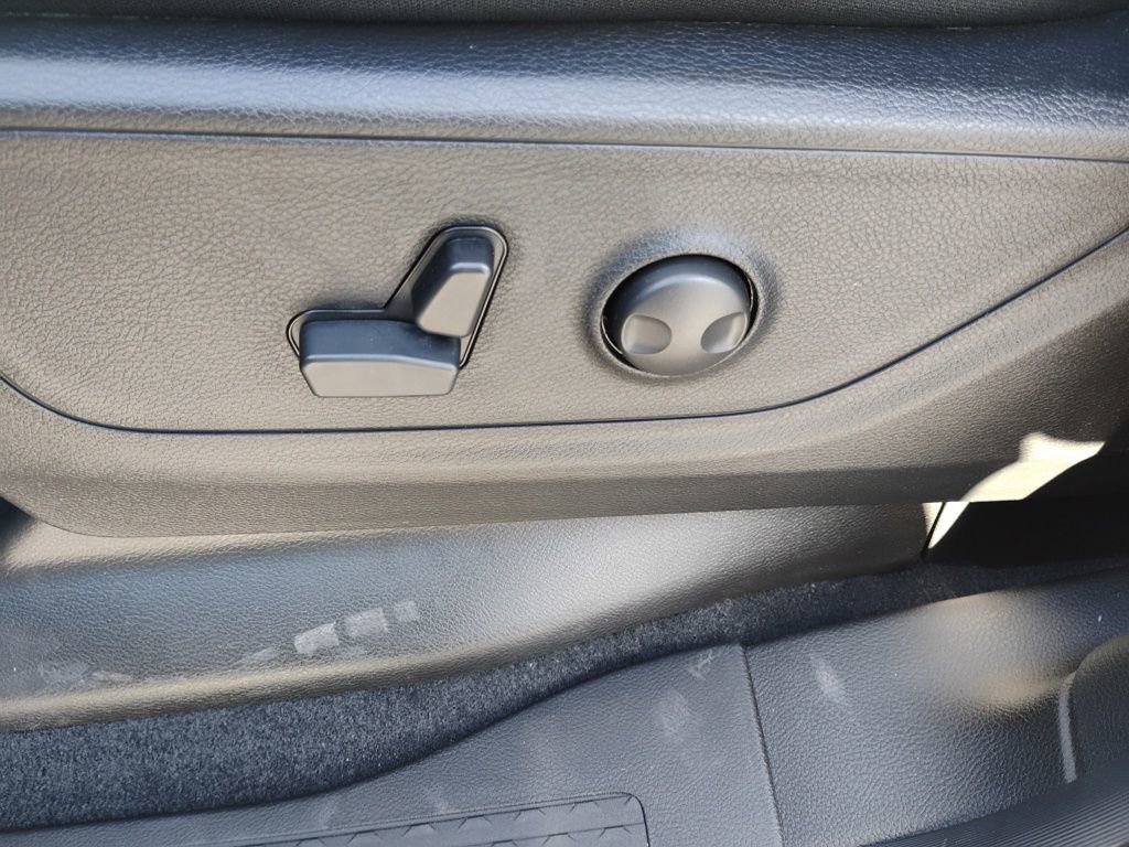 New 2026 RAM 1500 Big Horn w/ Night Edition image 23