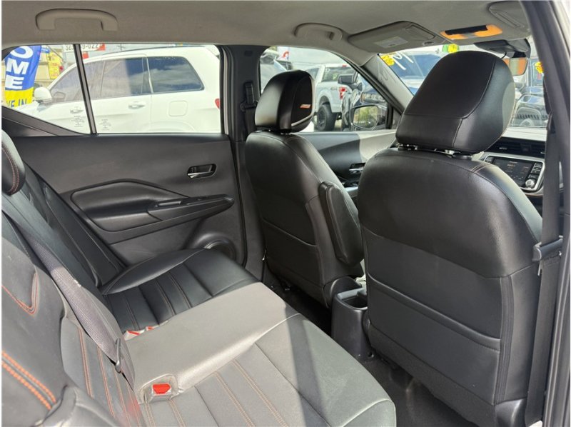 Used 2020 Nissan Kicks SR w/ SR Premium Package image 27