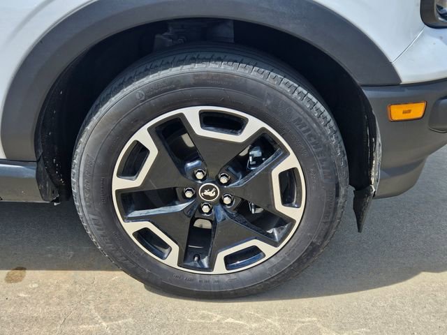 Used 2024 Ford Bronco Sport Outer Banks w/ Tech Package AWD/4WD image 3