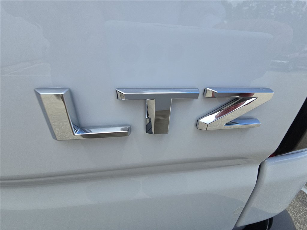 New 2026 Chevrolet Silverado 2500 LTZ w/ LTZ Convenience Package AWD/4WD image 32