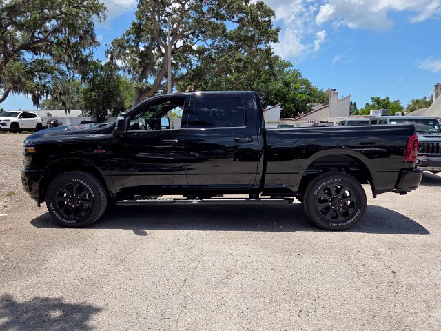New 2026 RAM 2500 Laramie AWD/4WD image 4