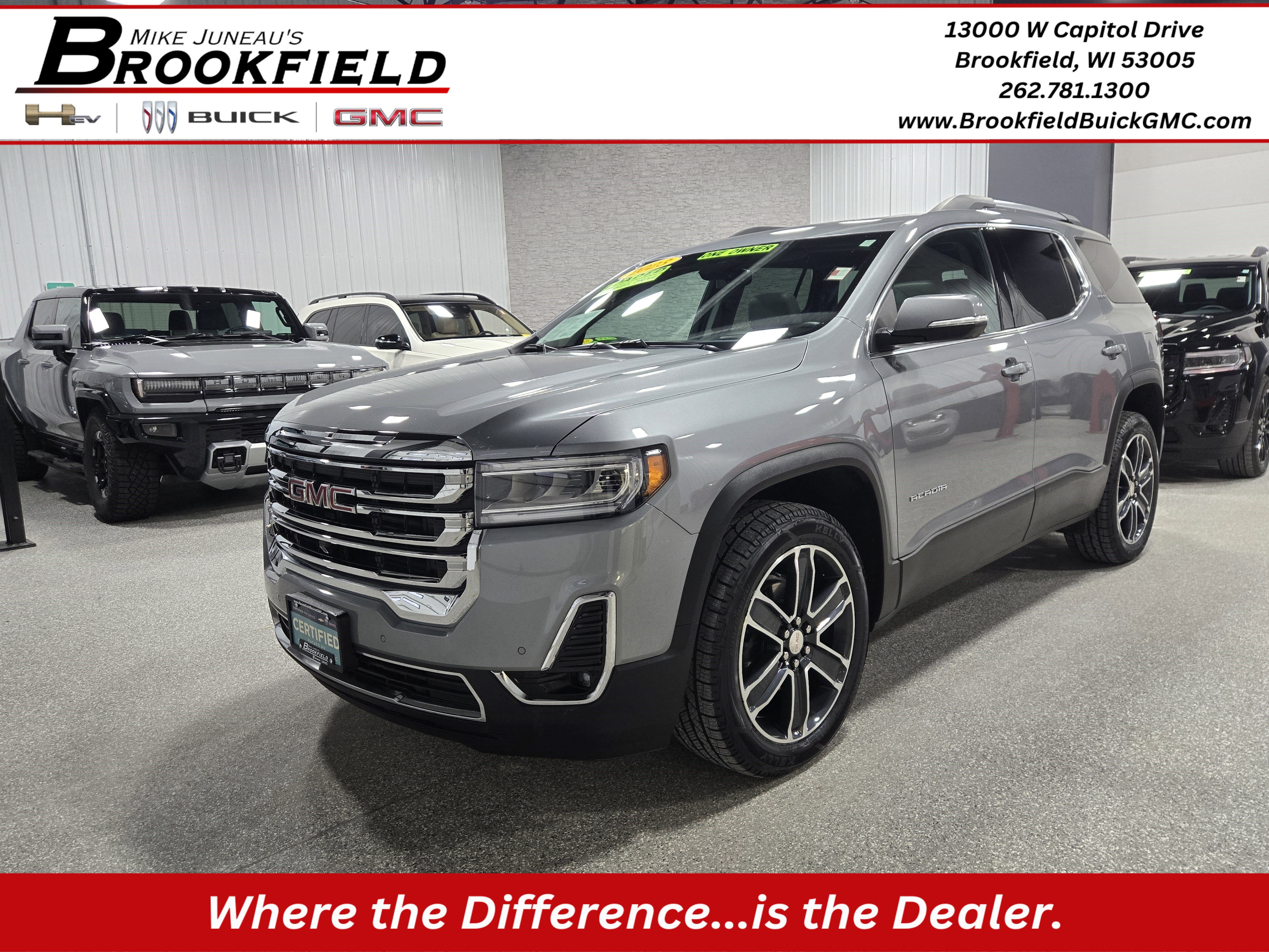 Certified 2023 GMC Acadia SLT w/ Technology Package image 1