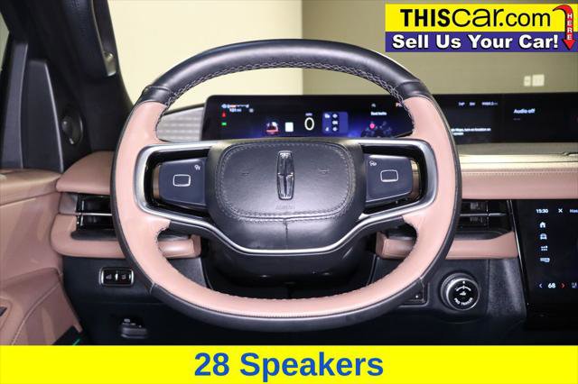 Used 2025 Lincoln Navigator Black Label AWD/4WD image 14