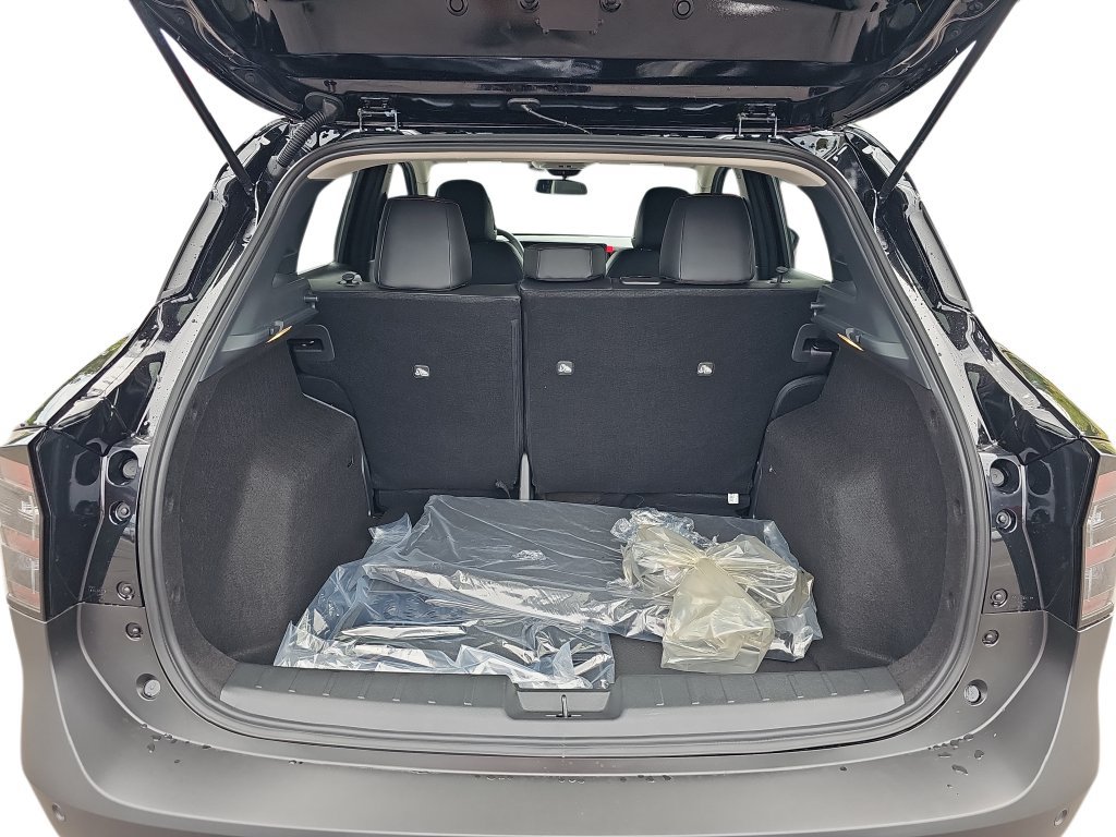 New 2027 Nissan Kicks SR w/ SR Premium Package FWD image 30