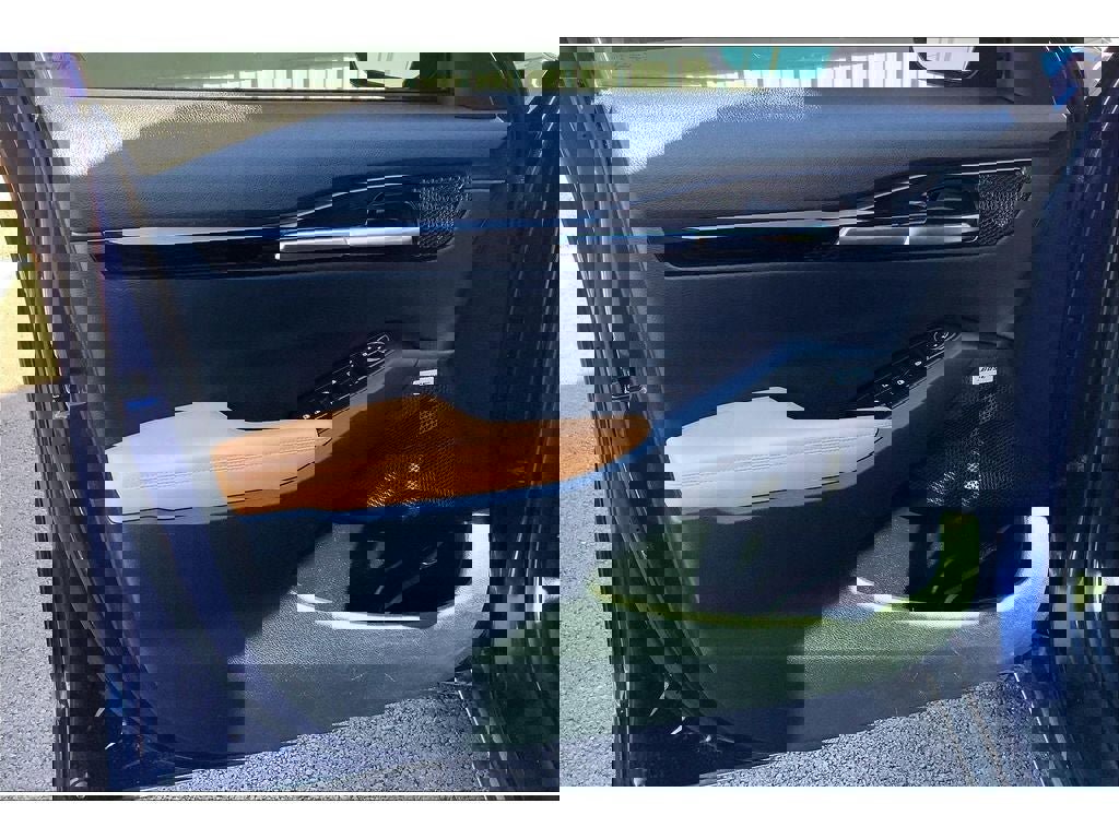 Used 2024 Kia Seltos SX w/ SX Sunroof Package image 25