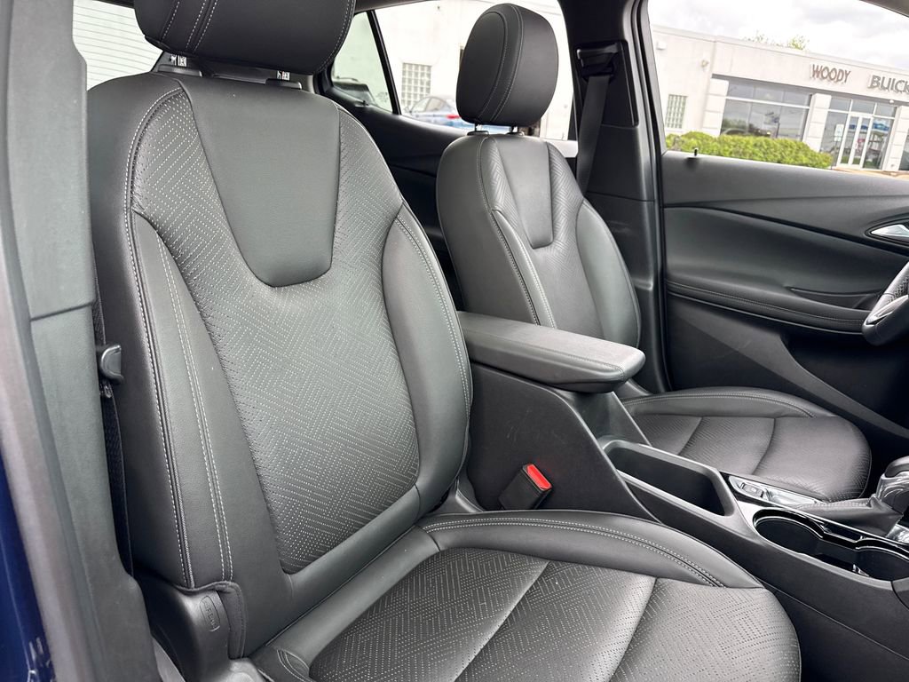 Certified 2023 Buick Encore GX Essence w/ Experience Buick Package FWD image 38
