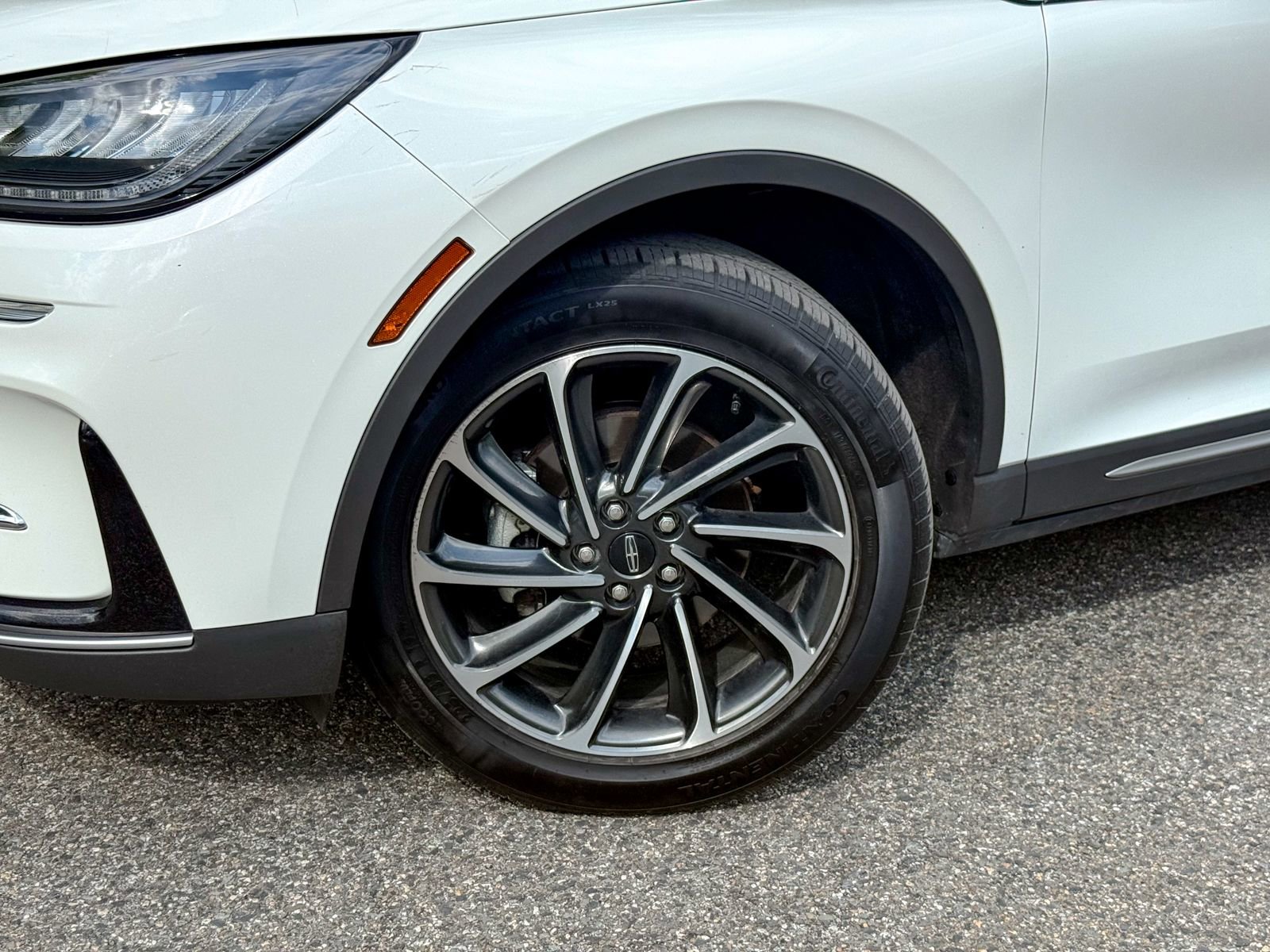 Used 2023 Lincoln Corsair AWD w/ Equipment Group 101A image 10