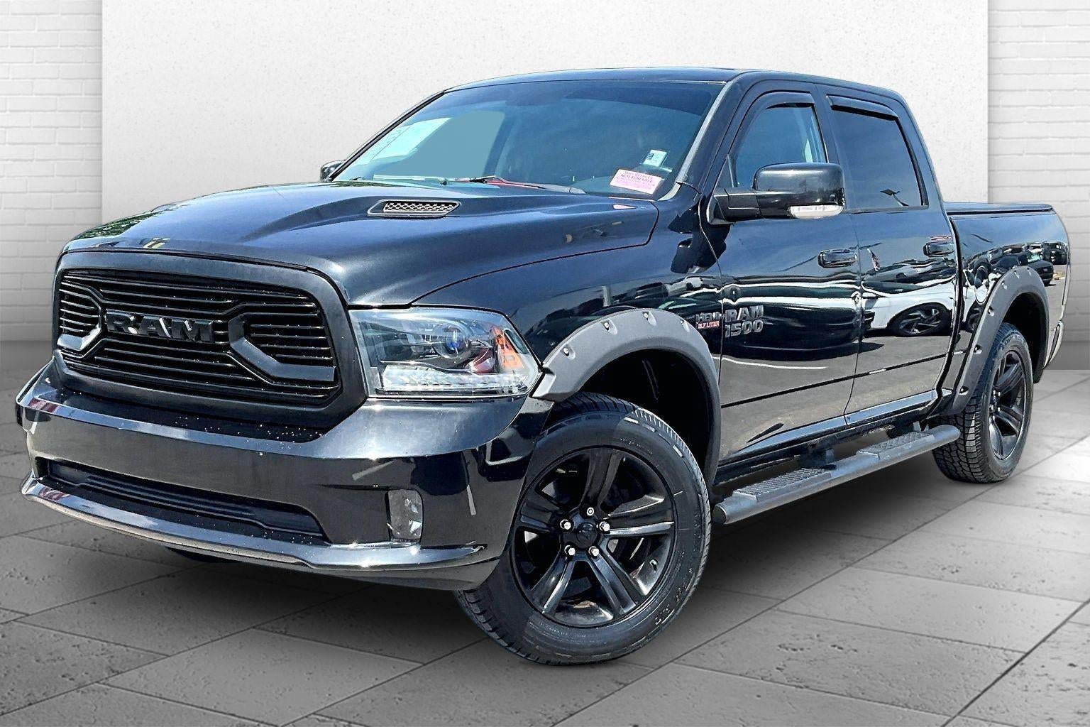Used 2015 RAM 1500 Sport w/ Black Ram 1500 Sport Group AWD/4WD image 12