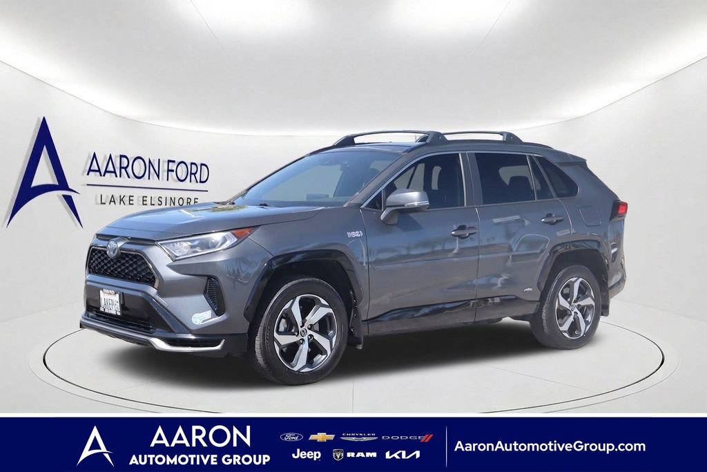 Used 2021 Toyota RAV4 SE w/ Weather & Moonroof Package