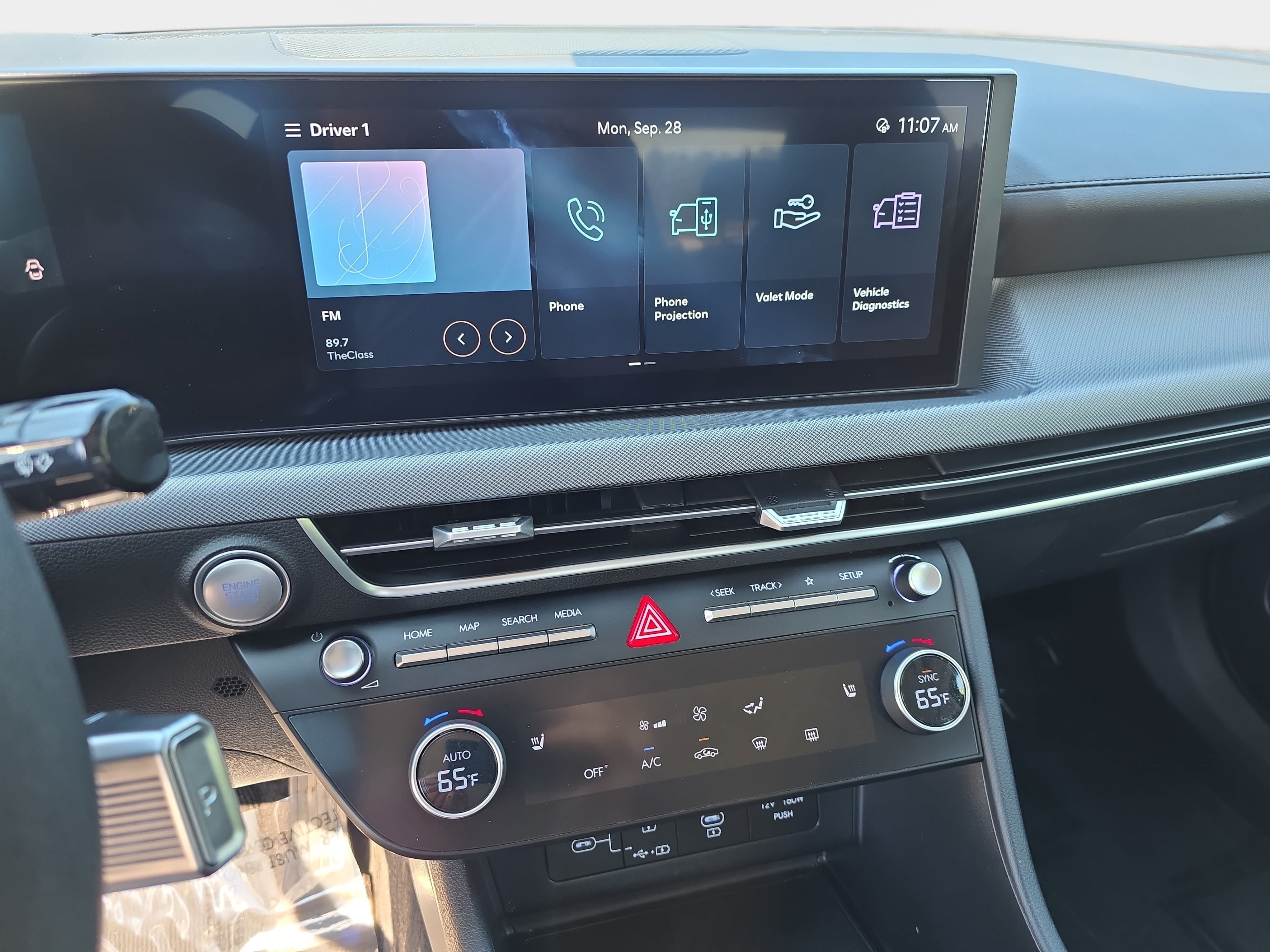 Used 2025 Hyundai Sonata SEL FWD image 17