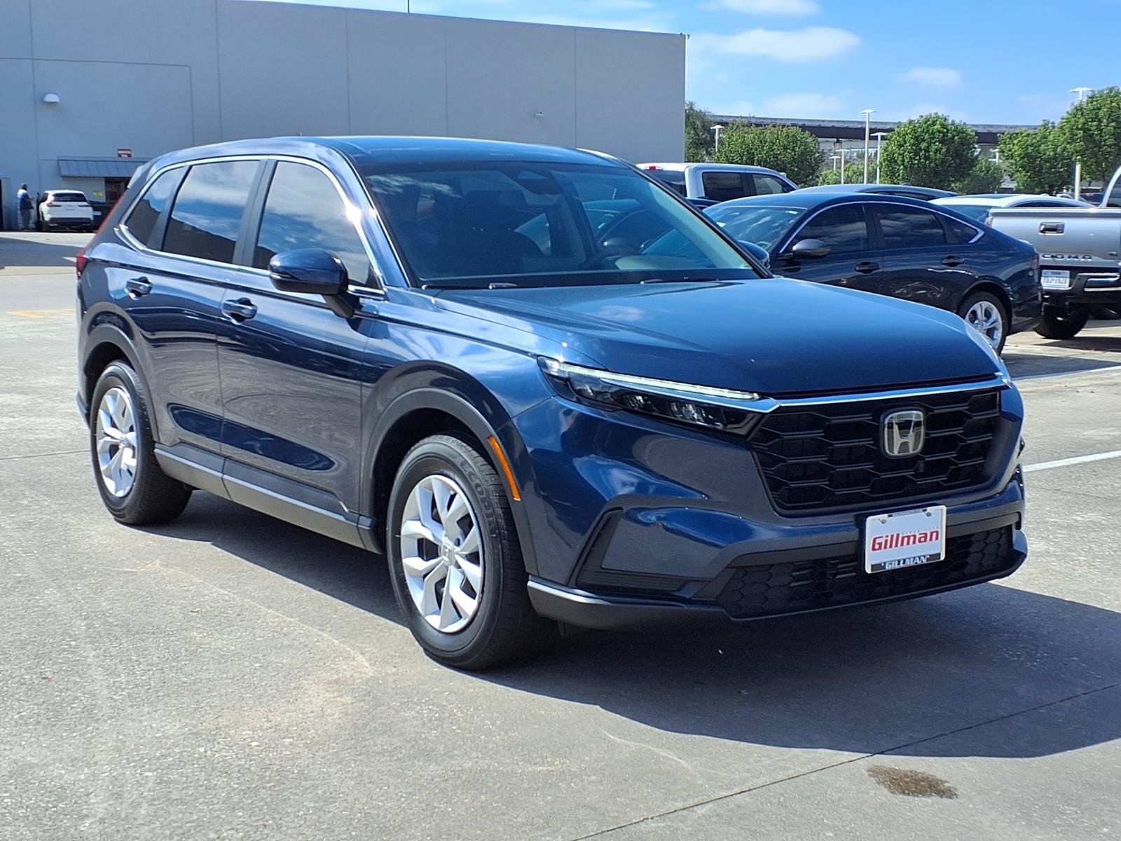 Used 2025 Honda CR-V LX image 2