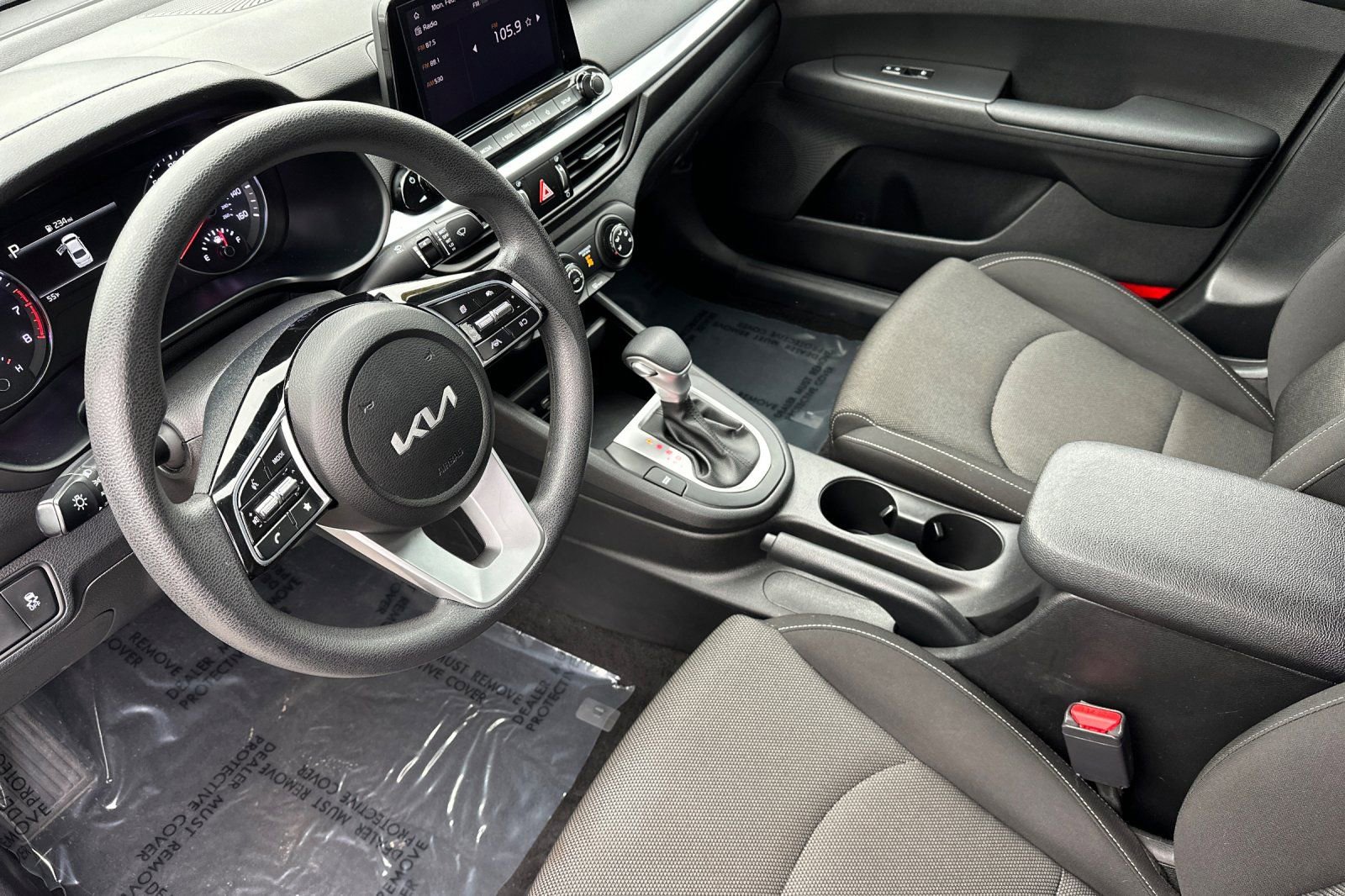 Used 2023 Kia Forte LXS image 10