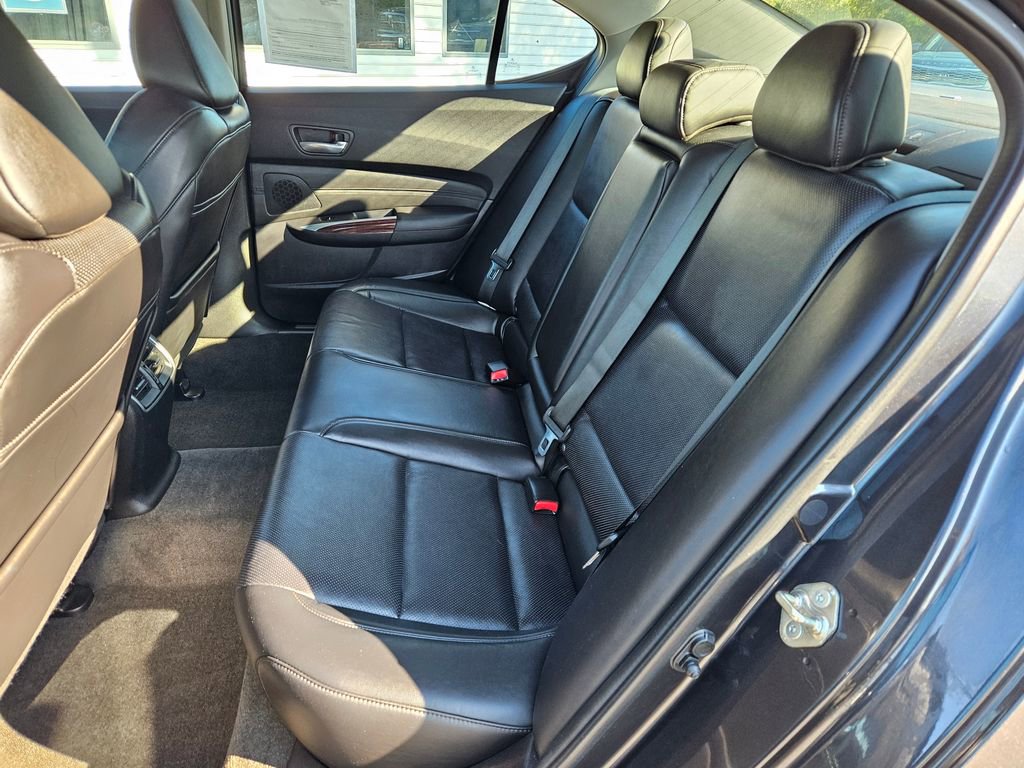 Used 2015 Acura TLX V6 w/ Technology Package FWD image 18