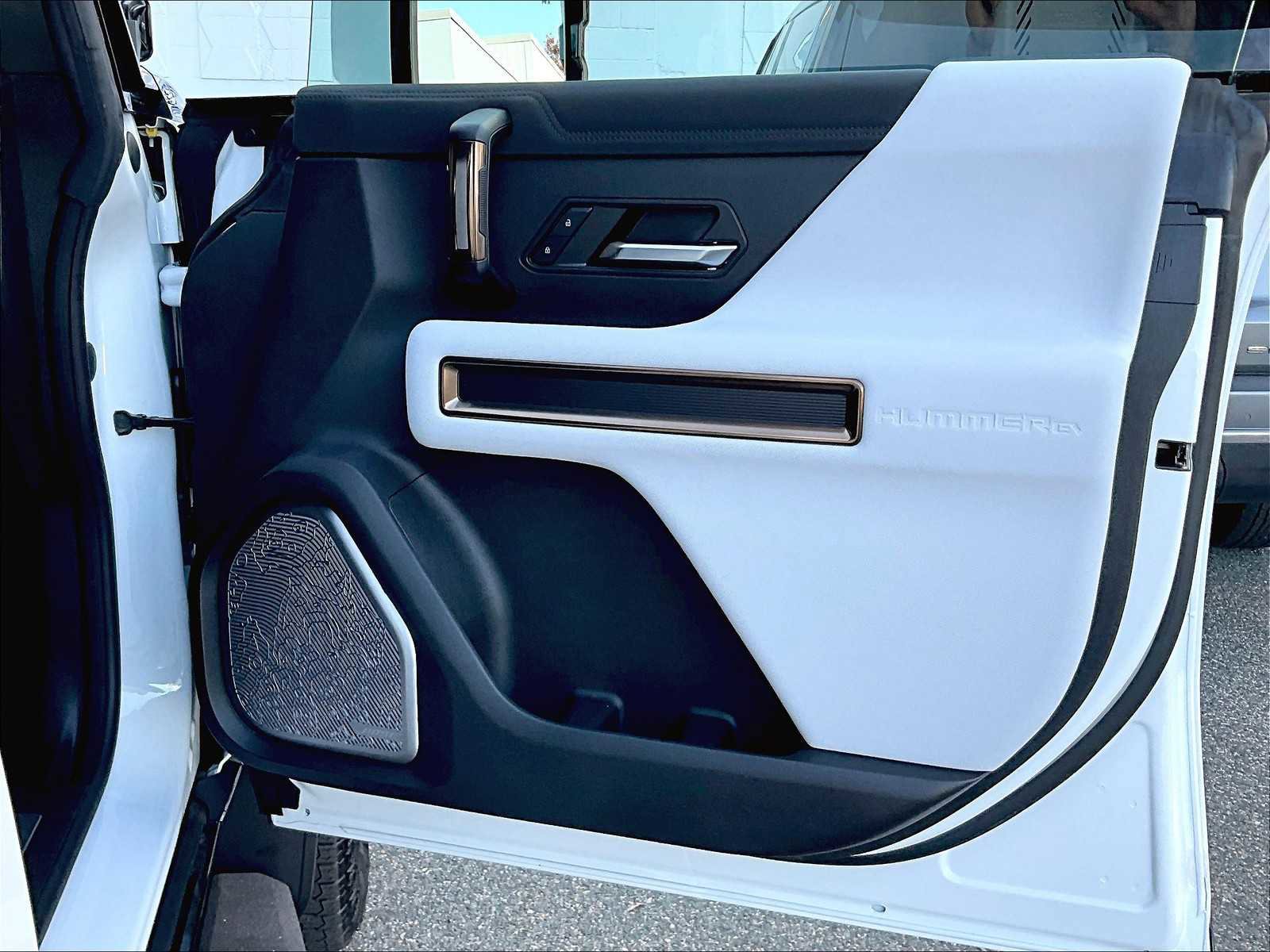 Used 2024 GMC Hummer EV 3X w/ Battery Pack, 24 Module Pack image 12