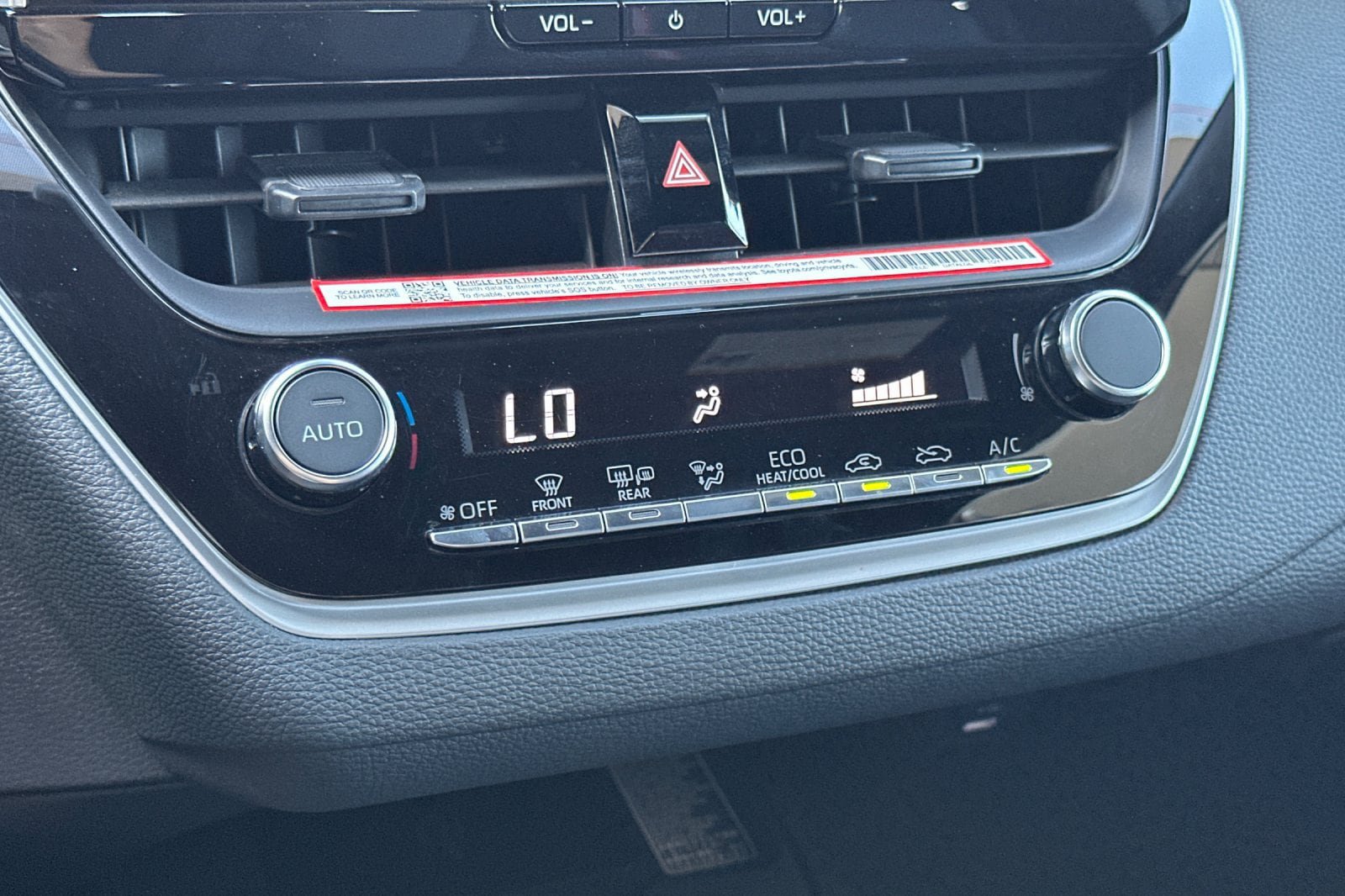 Certified 2026 Toyota Corolla SE w/ SE Package FWD image 19