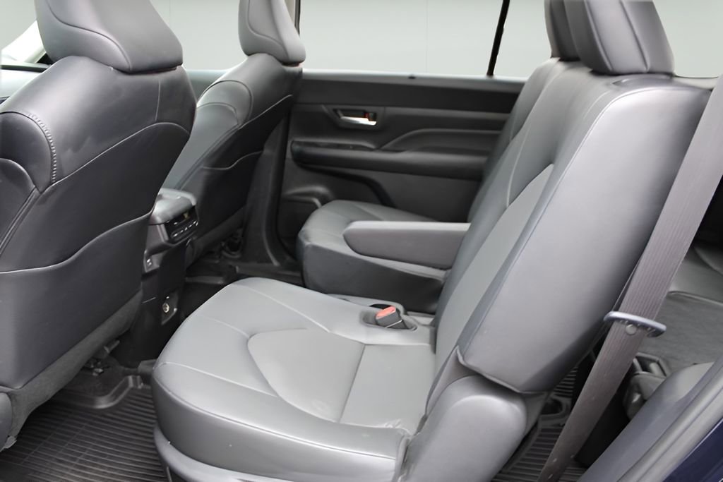 Certified 2024 Toyota Grand Highlander XLE image 20