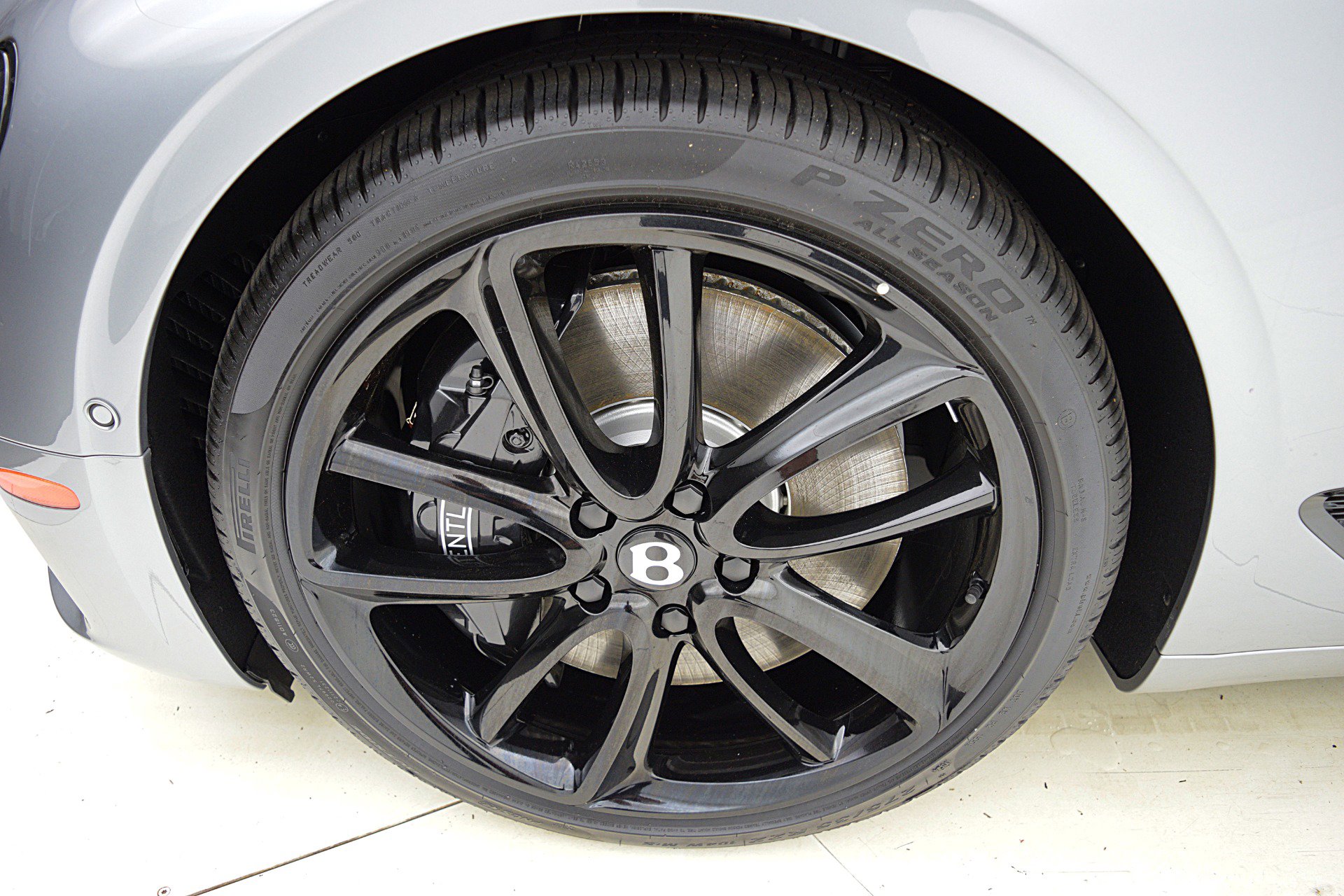 Used 2024 Bentley Continental GT image 47