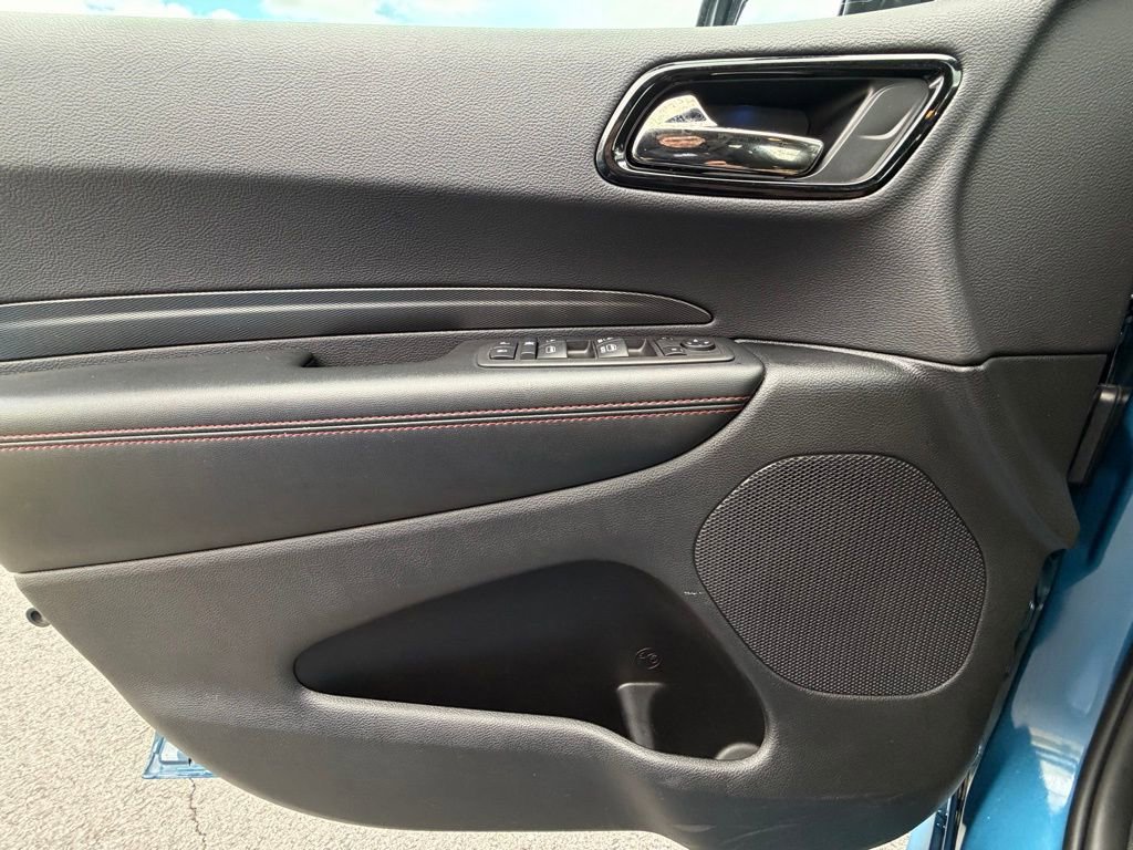 Certified 2025 Dodge Durango GT image 31