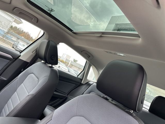 New 2026 Volkswagen Jetta SE image 12
