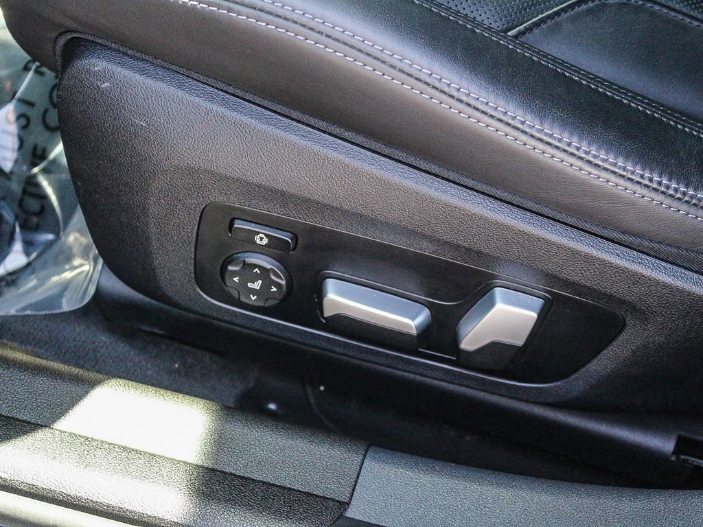 Used 2021 BMW M3 w/ Executive Package RWD image 23