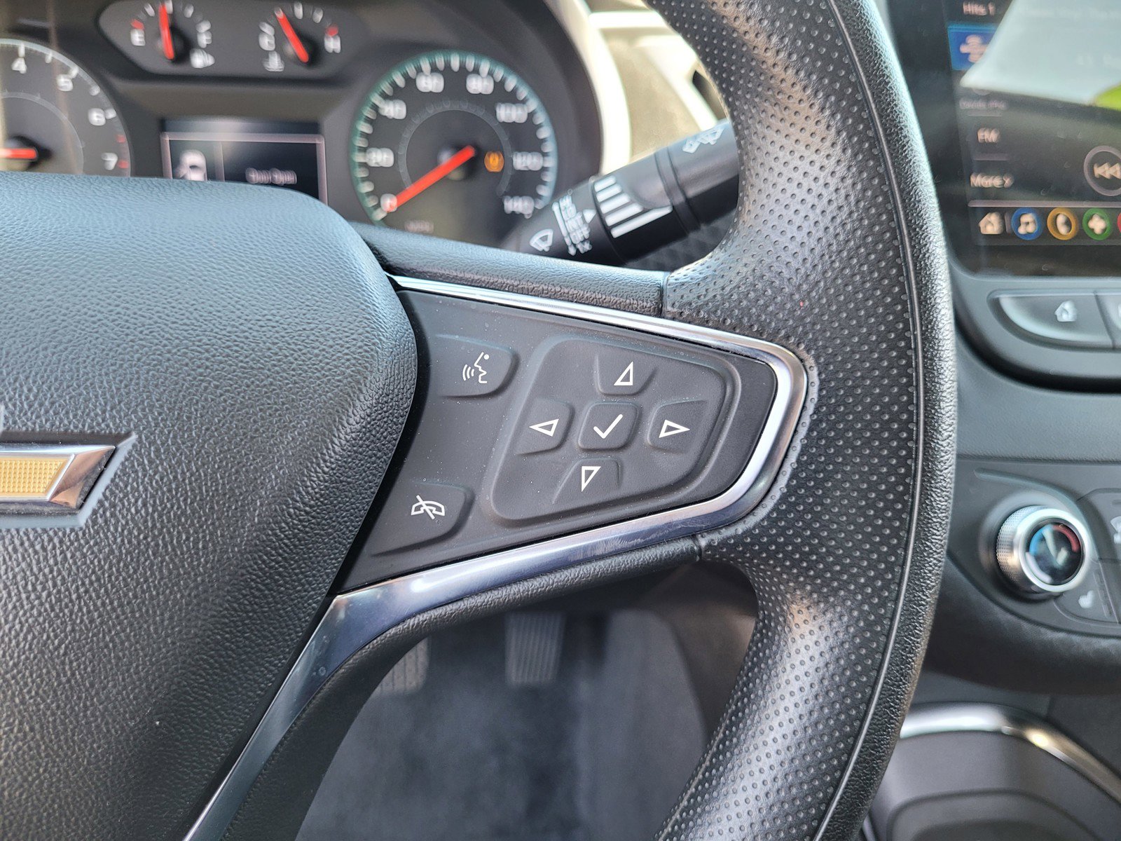 Used 2025 Chevrolet Malibu LT FWD image 22