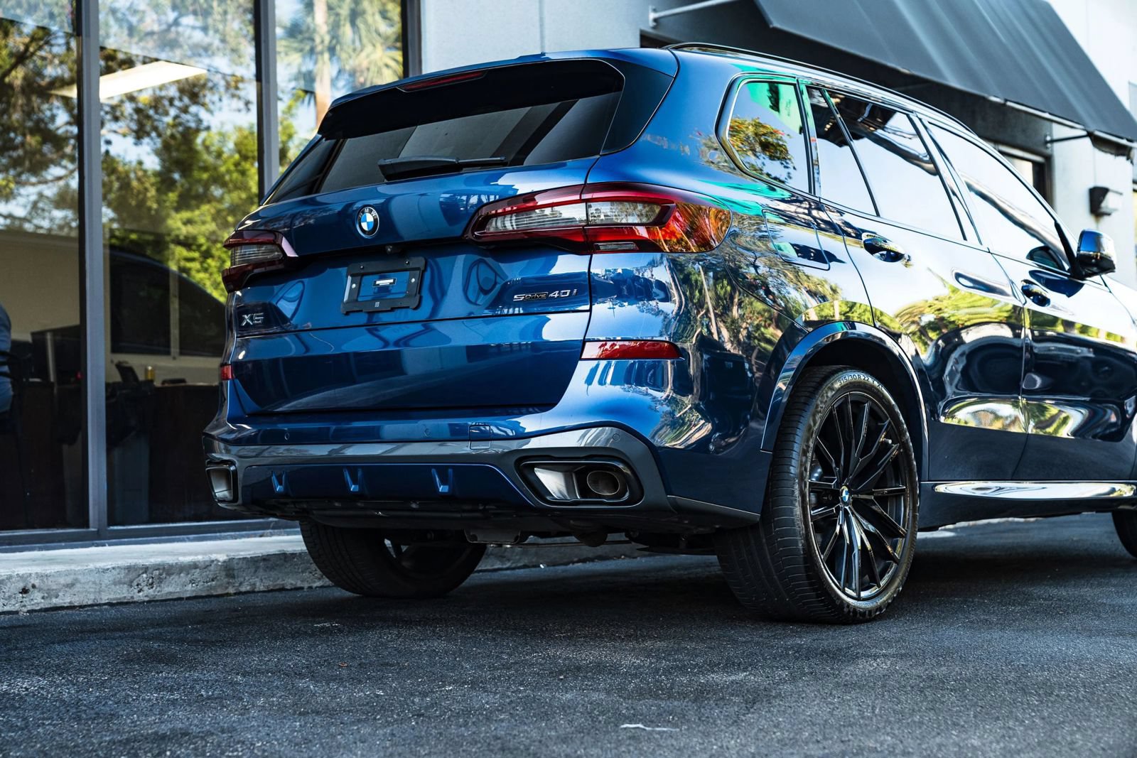 Used 2023 BMW X5 sDrive40i w/ M Sport Package RWD image 10