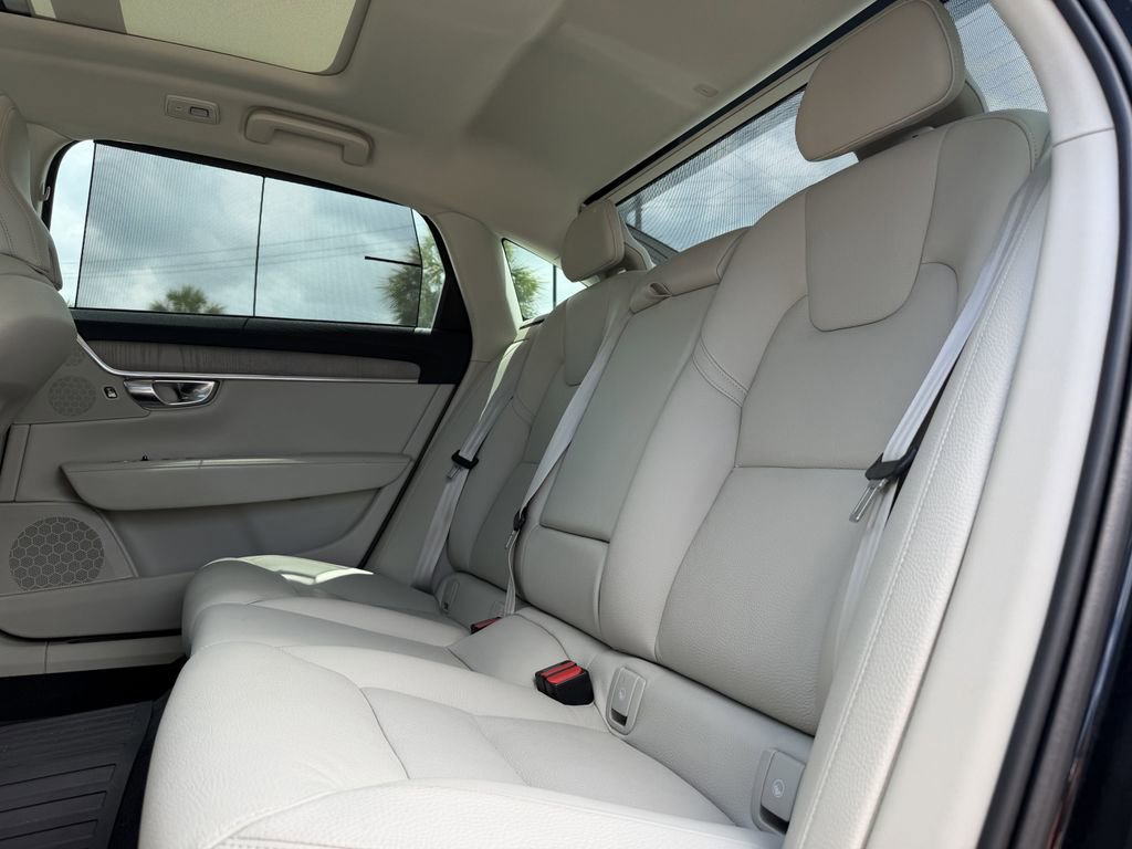 Used 2023 Volvo S90 B6 Plus w/ Protection Package Premier AWD/4WD image 24