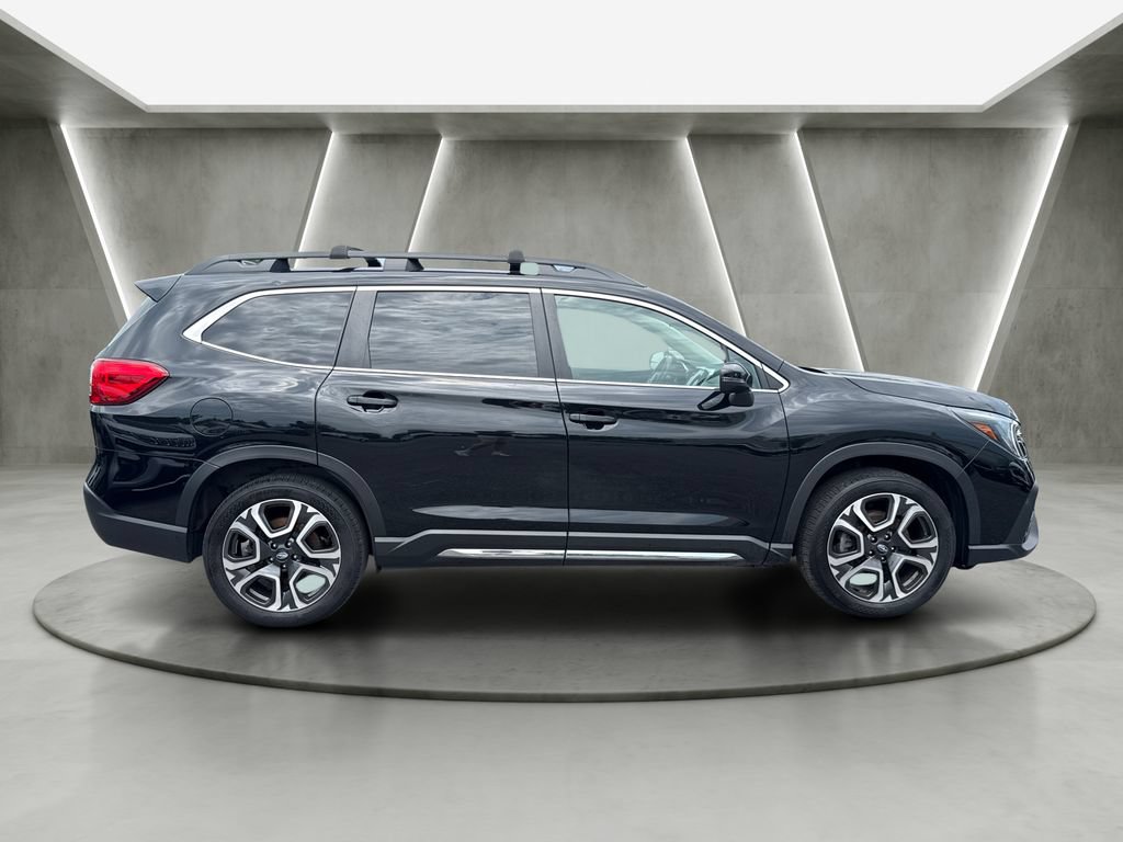 Used 2023 Subaru Ascent Limited AWD/4WD image 8