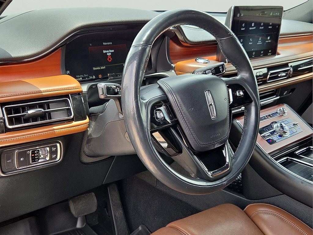 Used 2021 Lincoln Aviator Reserve w/ Equipment Group 201A RWD image 15