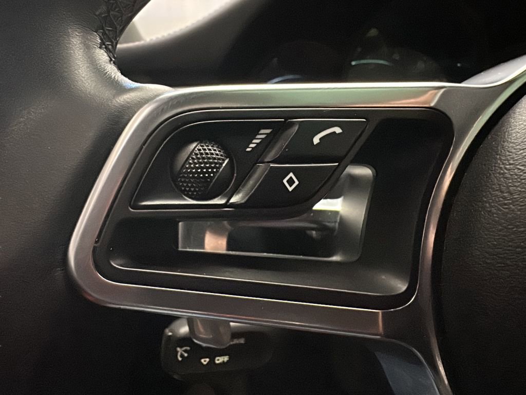 Used 2018 Porsche Macan S image 24